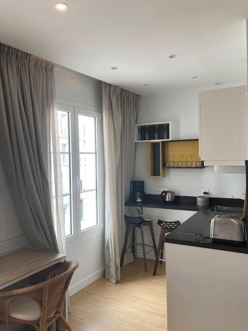 Studio Saint Germain Des Pres ปารีส ภายนอก รูปภาพ